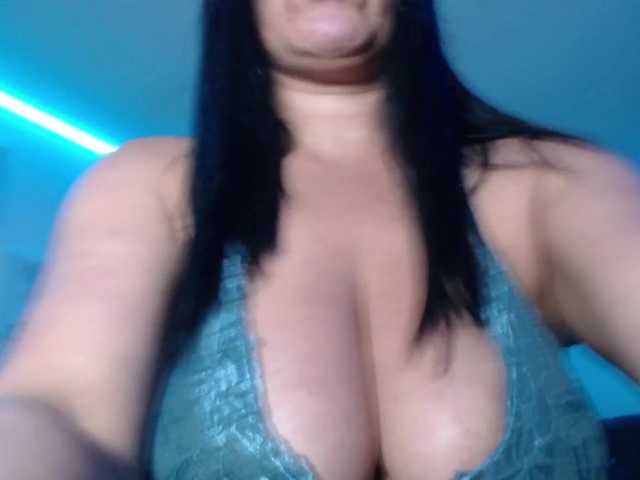 Live sex webcam photo for sofia-lopez70 #292317731