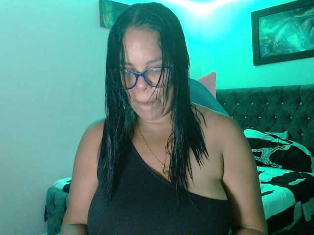 Live sex webcam photo for sofia-mature1 #291247141