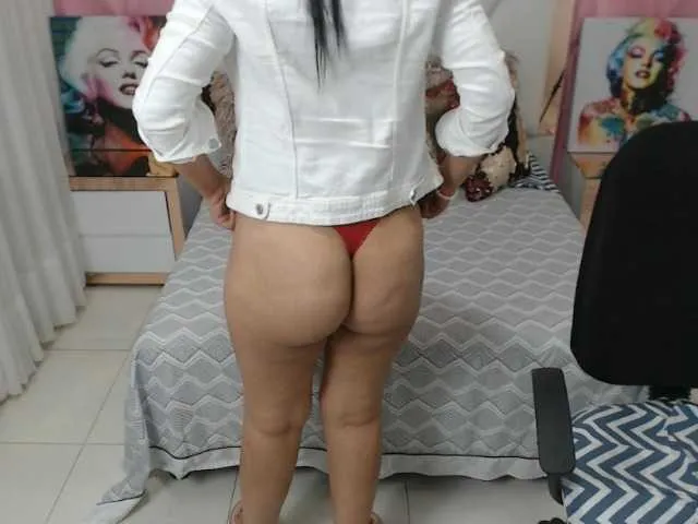 Live sex webcam photo for sofia-sexyboobs #276681568