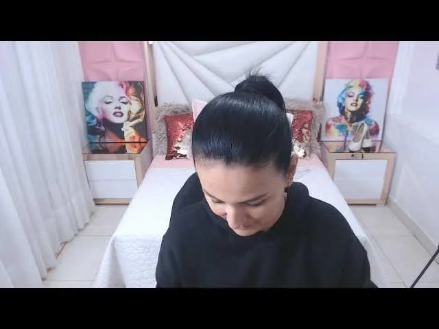 Live sex webcam photo for sofia-sexyboobs #276801565