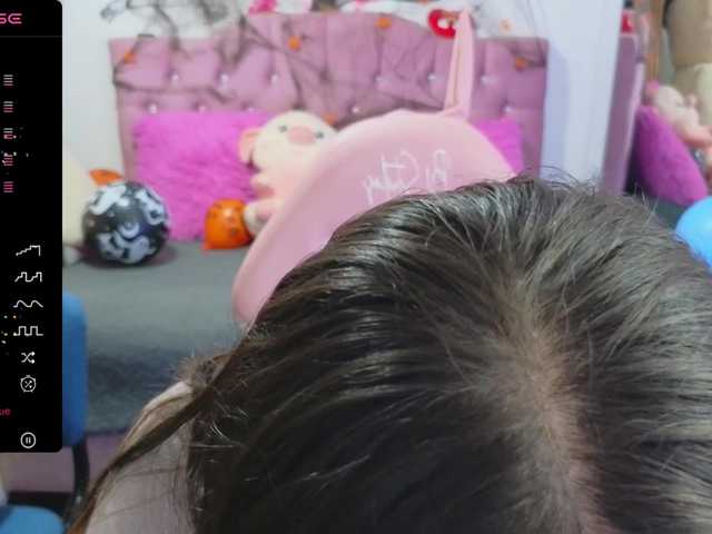 Live sex webcam photo for sofia-tay1 #276603864