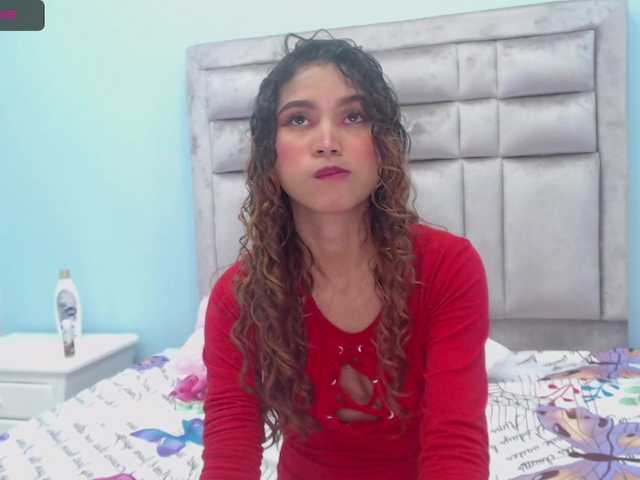 Live sex webcam photo for Sofia-Vega #273209842