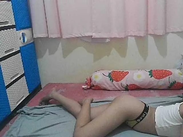 Live sex webcam photo for sofia215 #291952778