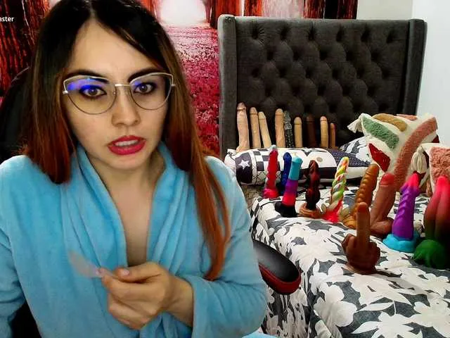 Live sex webcam photo for sofia23dirty #290469396