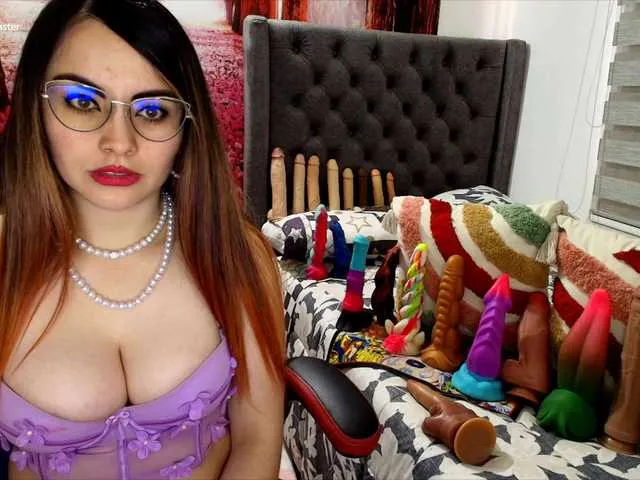 Live sex webcam photo for sofia23dirty #290781116