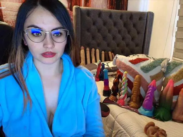 Live sex webcam photo for sofia23dirty #290903863