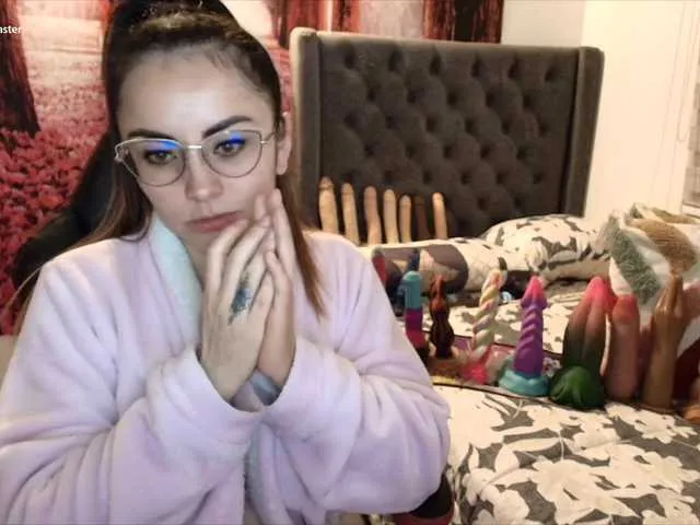 Live sex webcam photo for sofia23dirty #291395069