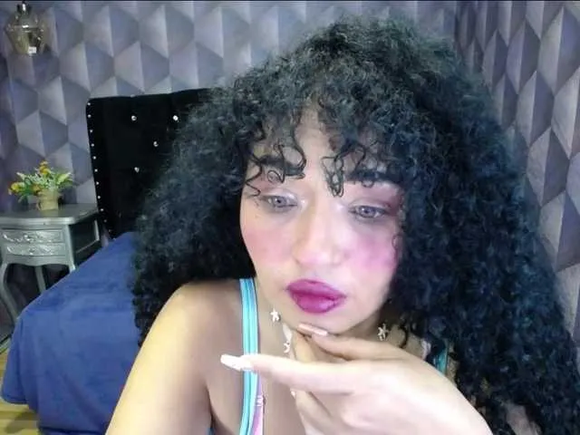 Live sex webcam photo for sofiacowperx #290336329