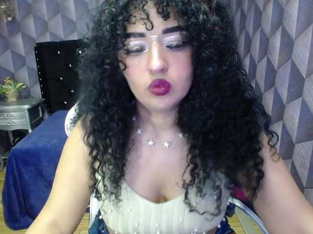 Live sex webcam photo for sofiacowperx #290416504