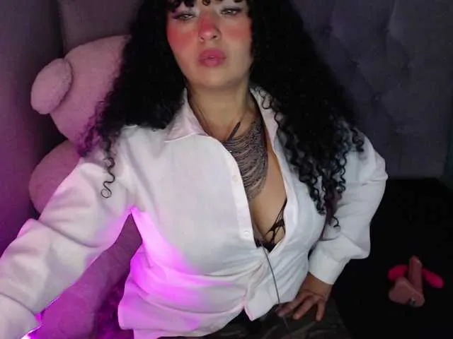 Live sex webcam photo for sofiacowperx #291481982