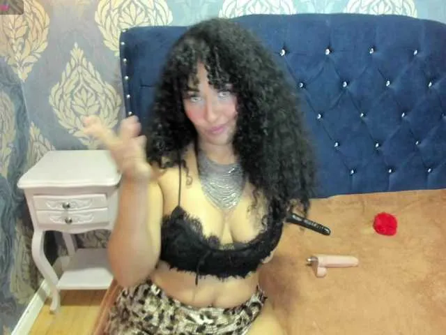 Live sex webcam photo for sofiacowperx #291579917