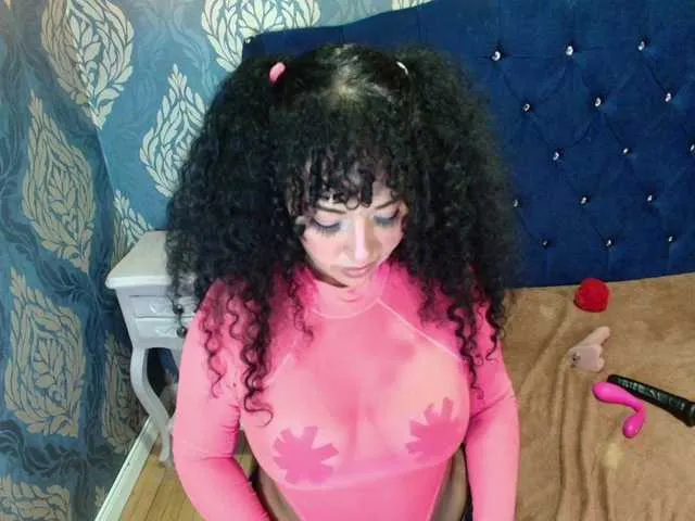 Live sex webcam photo for sofiacowperx #291617216
