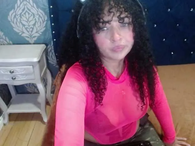 Live sex webcam photo for sofiacowperx #292135001