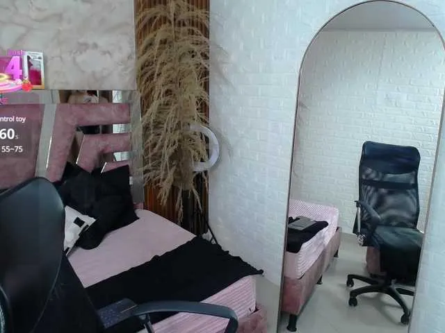 Live sex webcam photo for sofiagutierrez09 #290687681