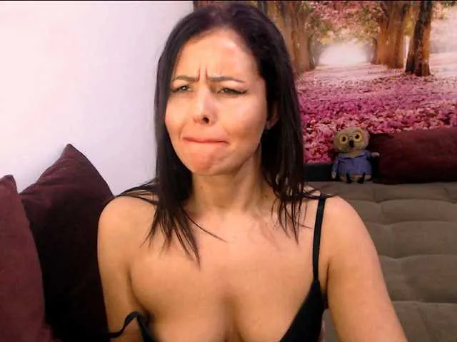 Live sex webcam photo for sofialiuba #274817044