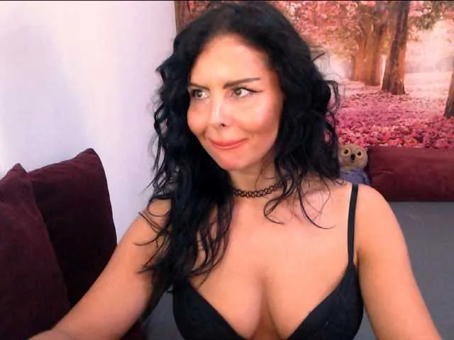 Live sex webcam photo for sofialiuba #275579782