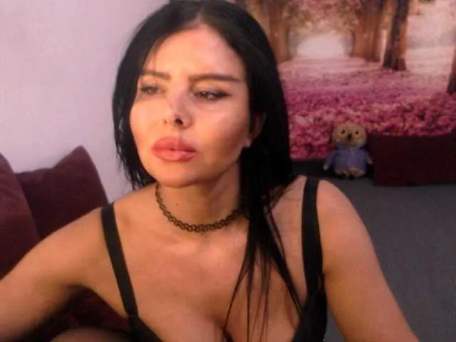 Live sex webcam photo for sofialiuba #277572119