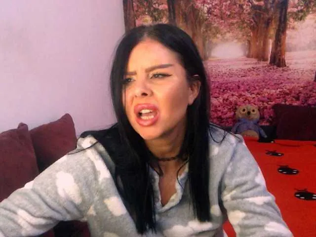 Live sex webcam photo for sofialiuba #277578793