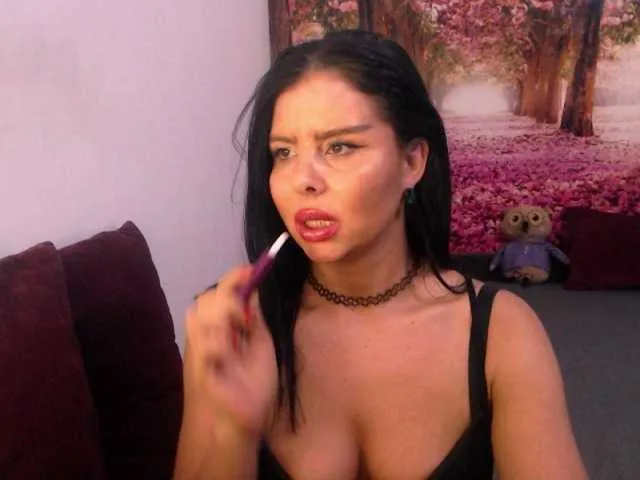 Live sex webcam photo for sofialiuba #277611446