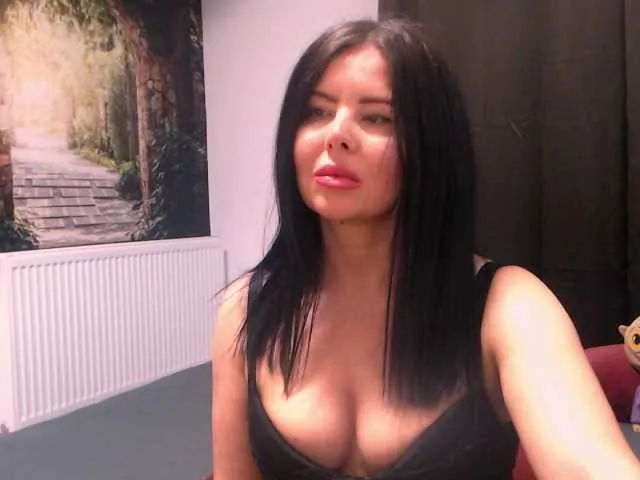 Live sex webcam photo for sofialiuba #290897121