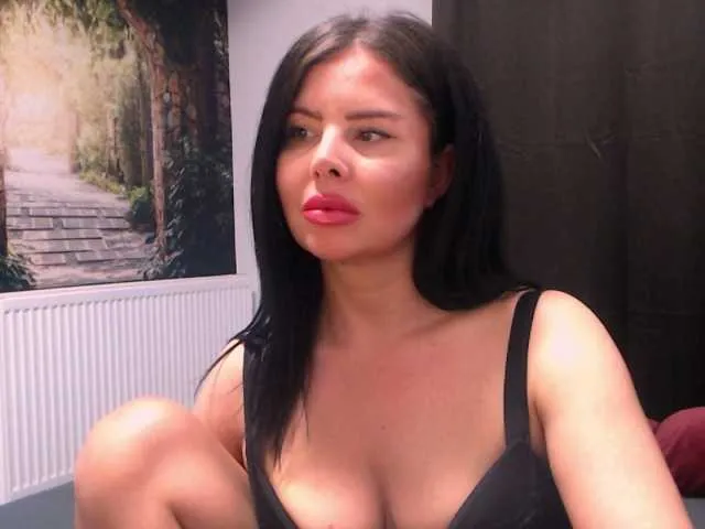 Live sex webcam photo for sofialiuba #290903864
