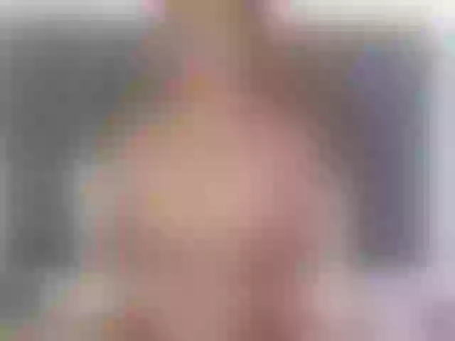 Live sex webcam photo for sofiamoore2 #272522799