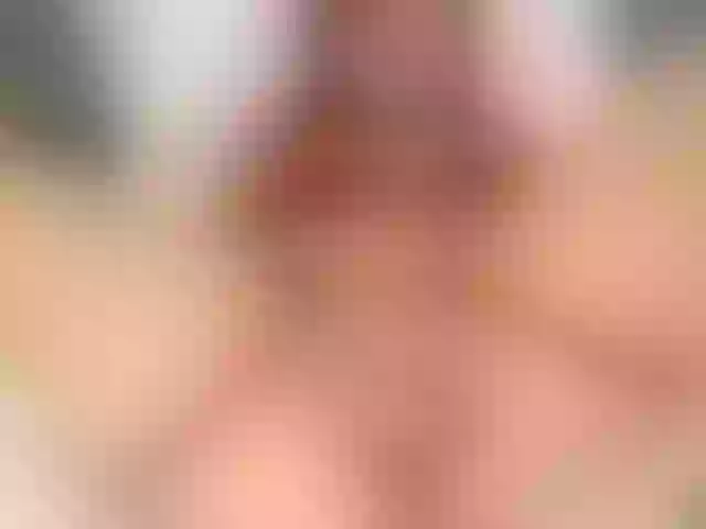 Live sex webcam photo for sofiamoore2 #272561754