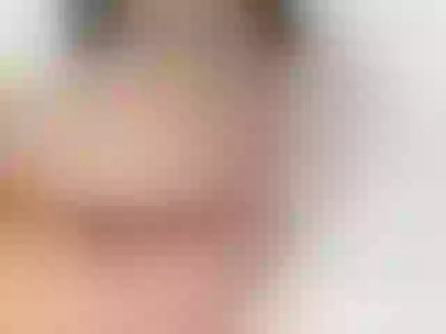 Live sex webcam photo for sofiamoore2 #273558305