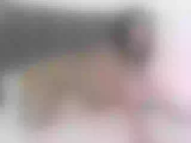 Live sex webcam photo for sofiamoore2 #273571432