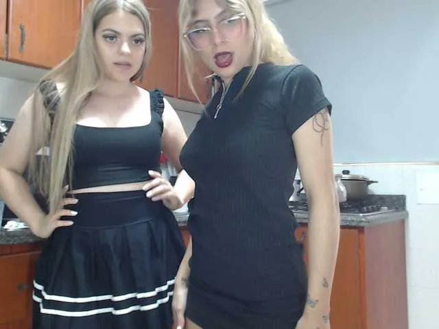 Live sex webcam photo for sofiasweet76 #275905906