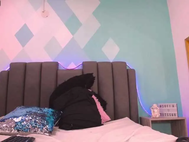 Live sex webcam photo for sofiatitss69 #274466193