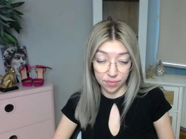 Live sex webcam photo for soft-alexa #273753069