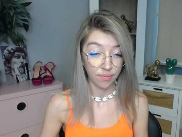 Live sex webcam photo for soft-alexa #273948311