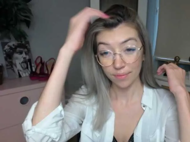 Live sex webcam photo for soft-alexa #273979298