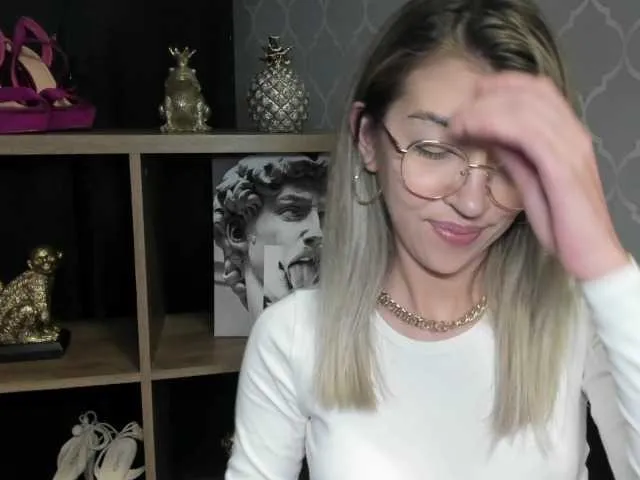 Live sex webcam photo for soft-alexa #274567070