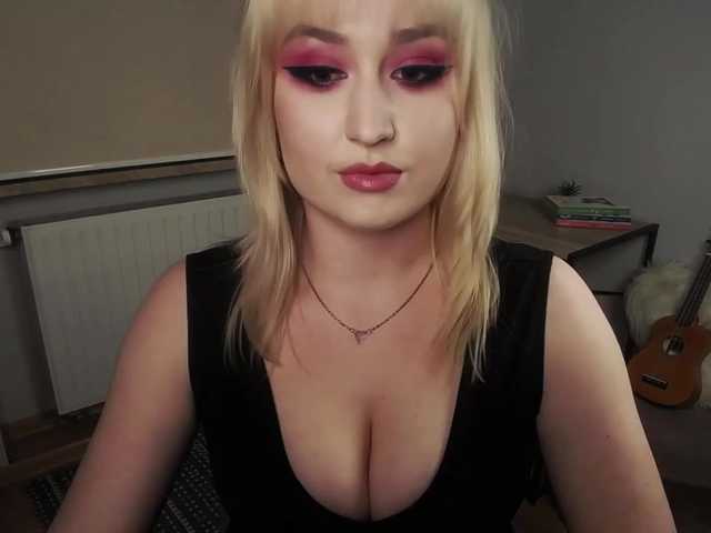 Live sex webcam photo for soft-nattygir #272404539