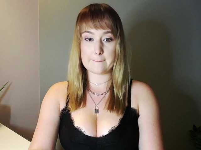 Live sex webcam photo for soft-nattygir #274099993