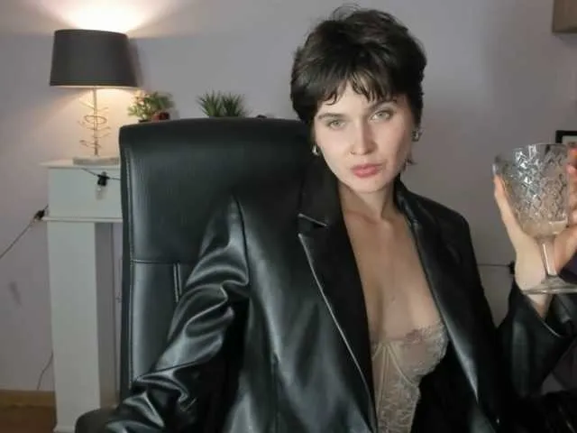 Live sex webcam photo for soft-sarah #294244036