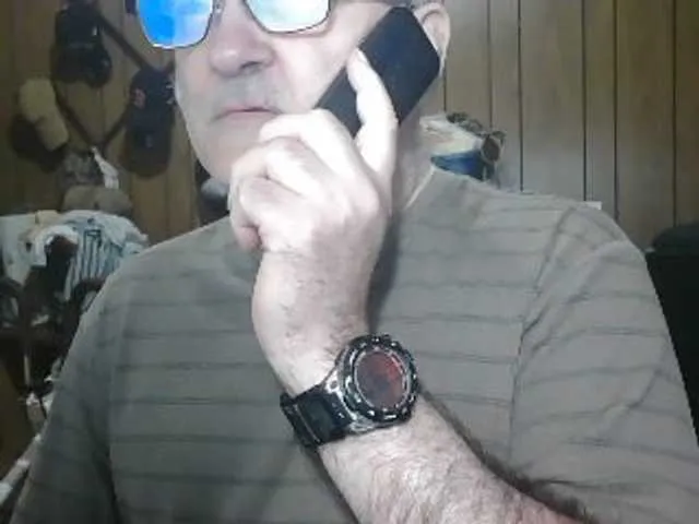 Live sex webcam photo for sohorneydad30 #290851806