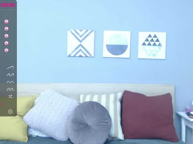 Live sex webcam photo for sonyalennon #273198199