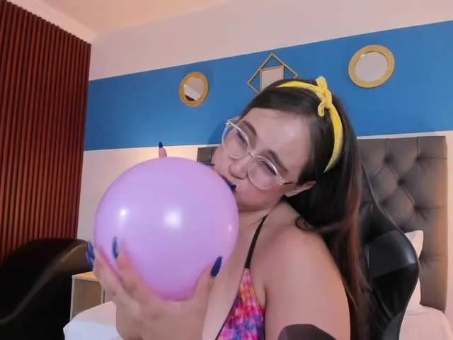 Live sex webcam photo for sophia-martinezz #291747780