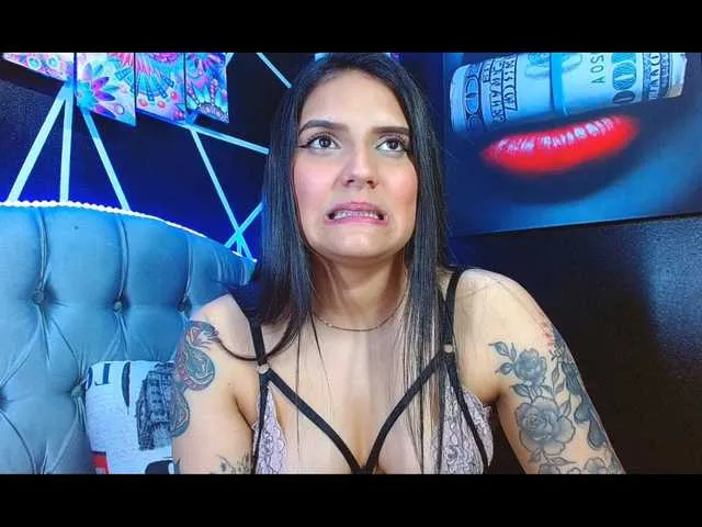 Live sex webcam photo for sophiagonzaa #274435458