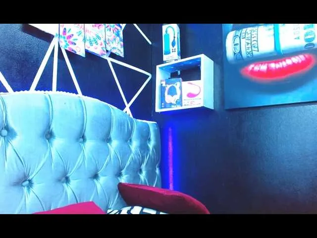 Live sex webcam photo for sophiagonzaa #274488730