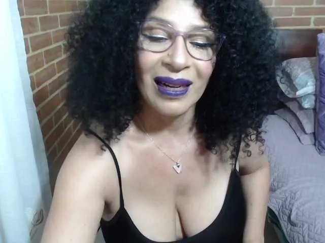 Live sex webcam photo for sophialxxx #287958332