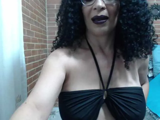 Live sex webcam photo for sophialxxx #287958377