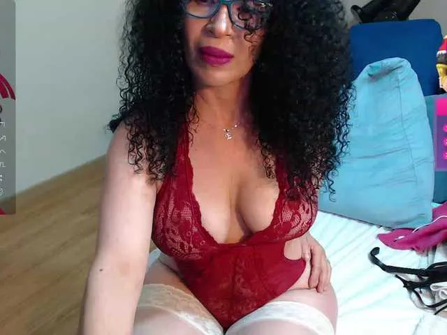 Live sex webcam photo for sophialxxx #287958477