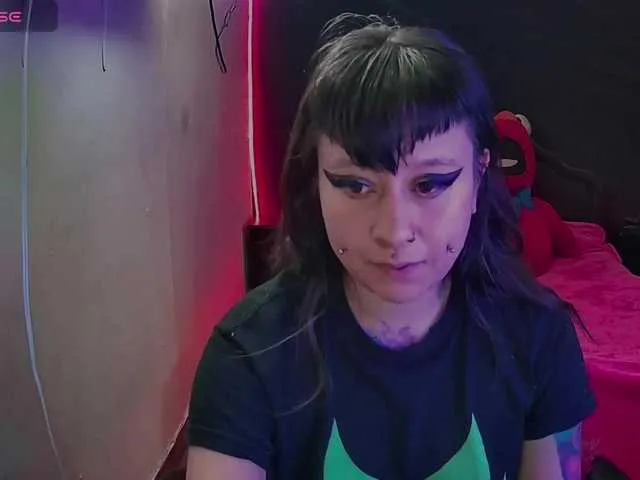 Live sex webcam photo for sophiecute8 #277634120