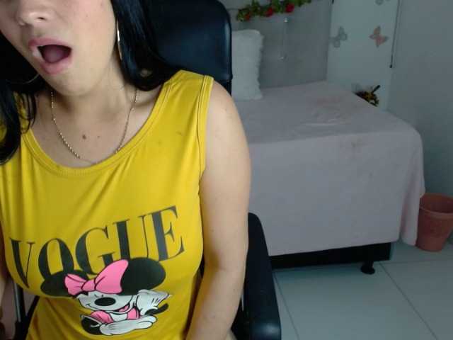 Live sex webcam photo for sophiee14 #276426045