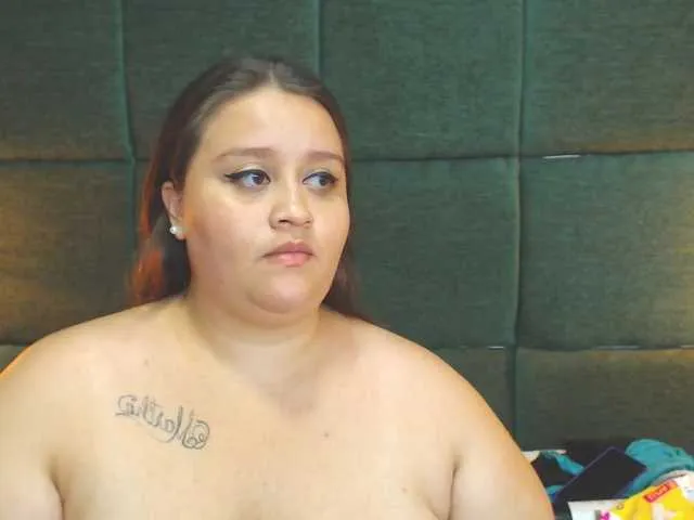 Live sex webcam photo for sophiegomez #273604375