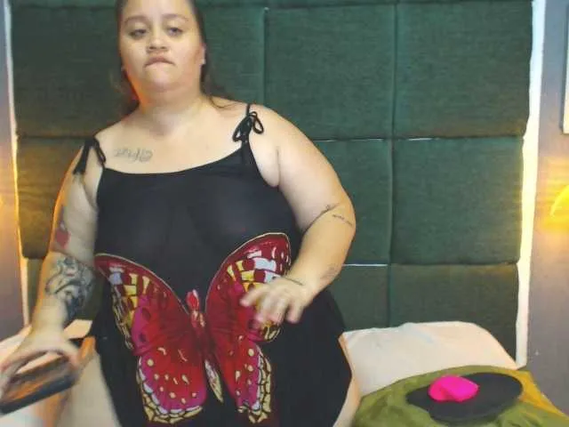 Live sex webcam photo for sophiegomez #273667409